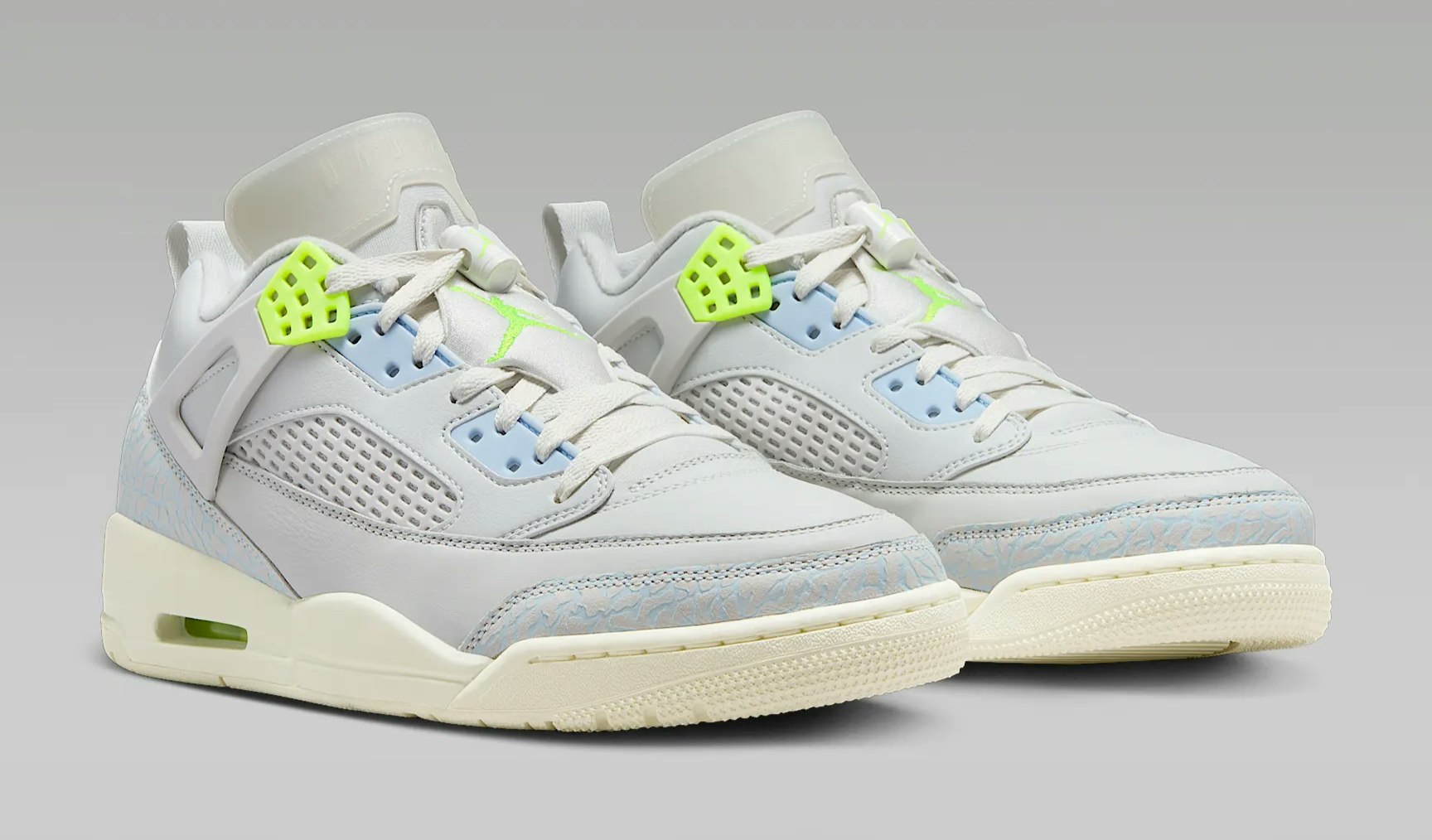 Jordan Spizike Low "Photon Dust Volt"