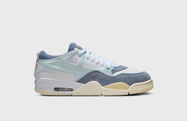 Air Jordan 4 RM "Diffused Blue"