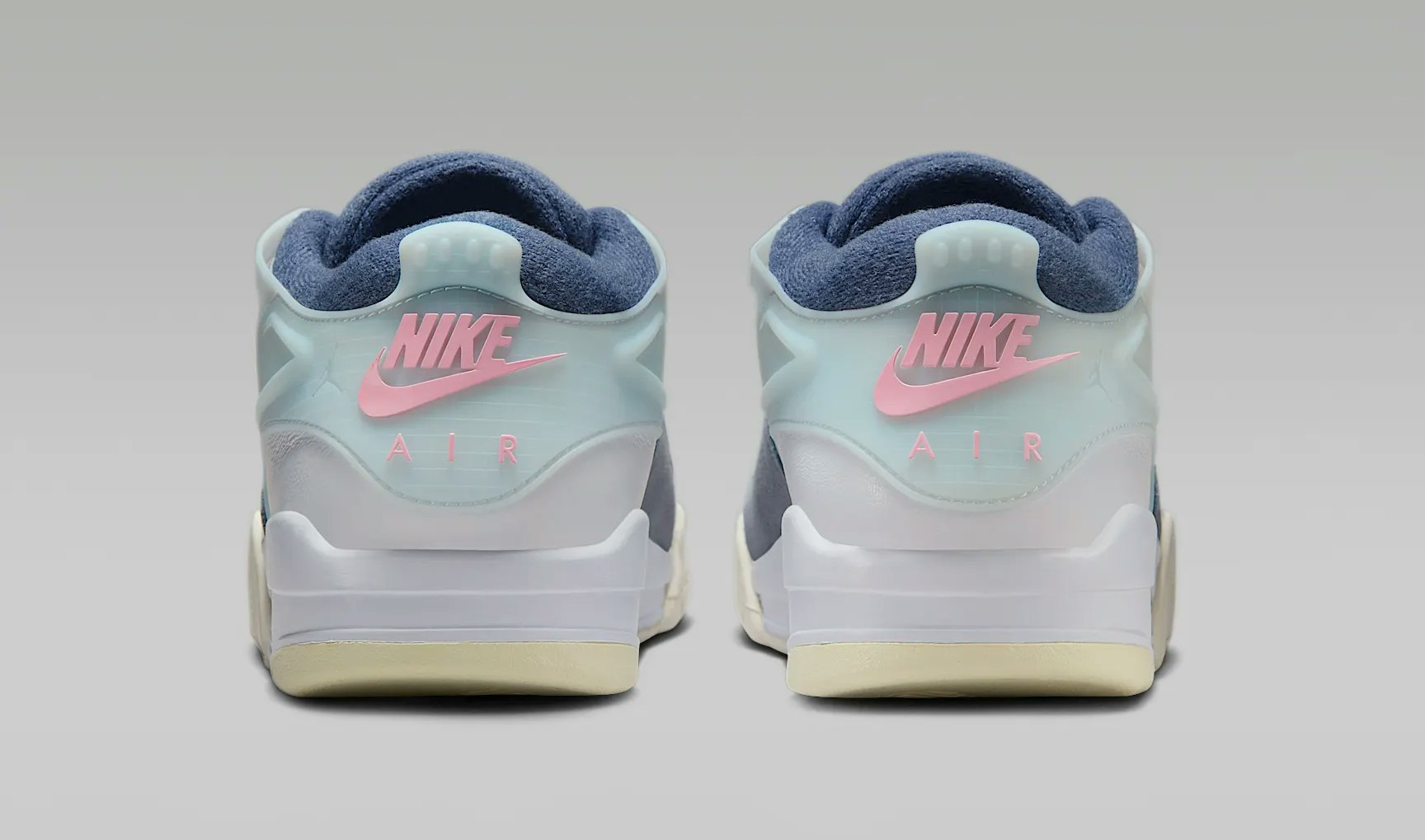 Air Jordan 4 RM "Diffused Blue"