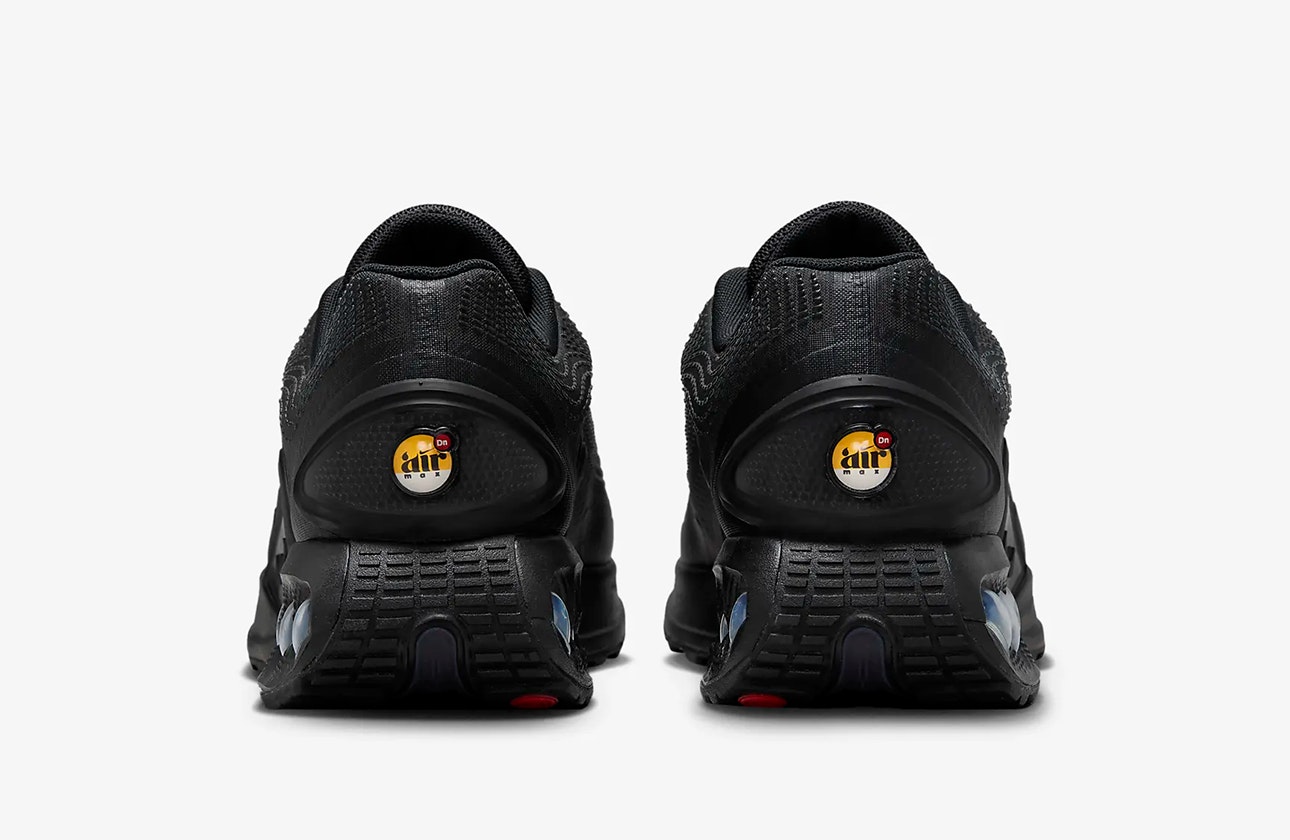Nike Air Max DN "Metallic Black"