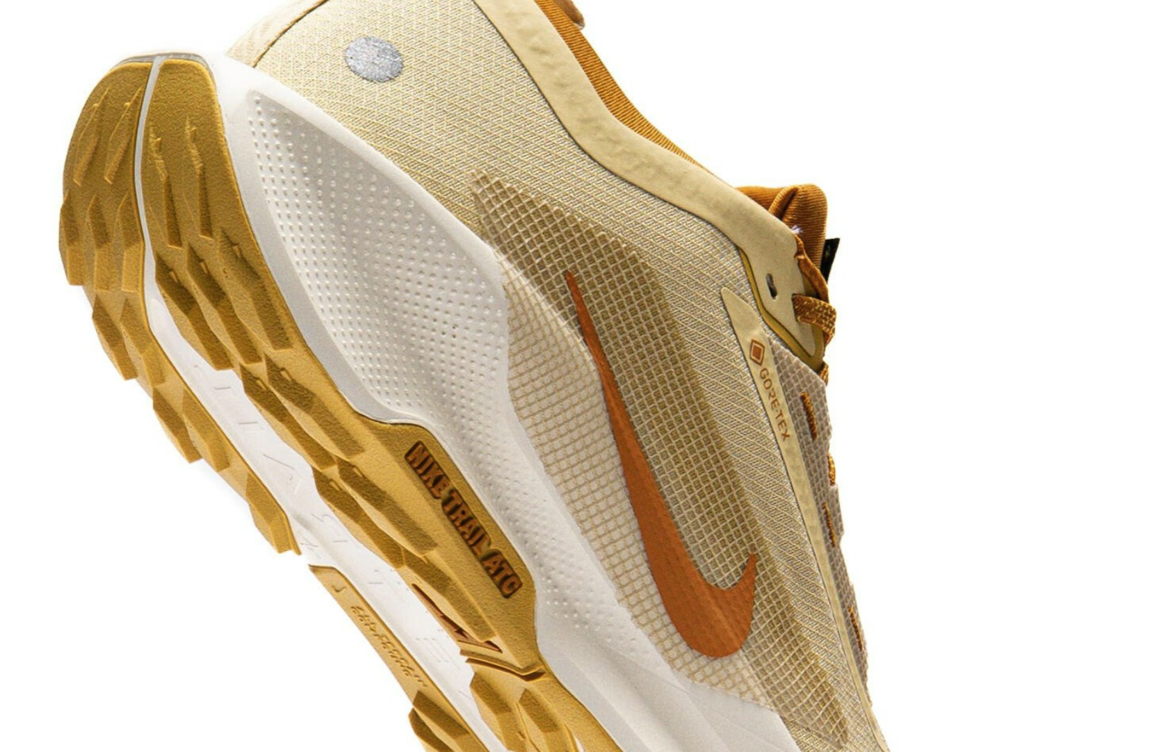Nike Pegasus Trail 5 Gore-Tex "Desert Ochre"