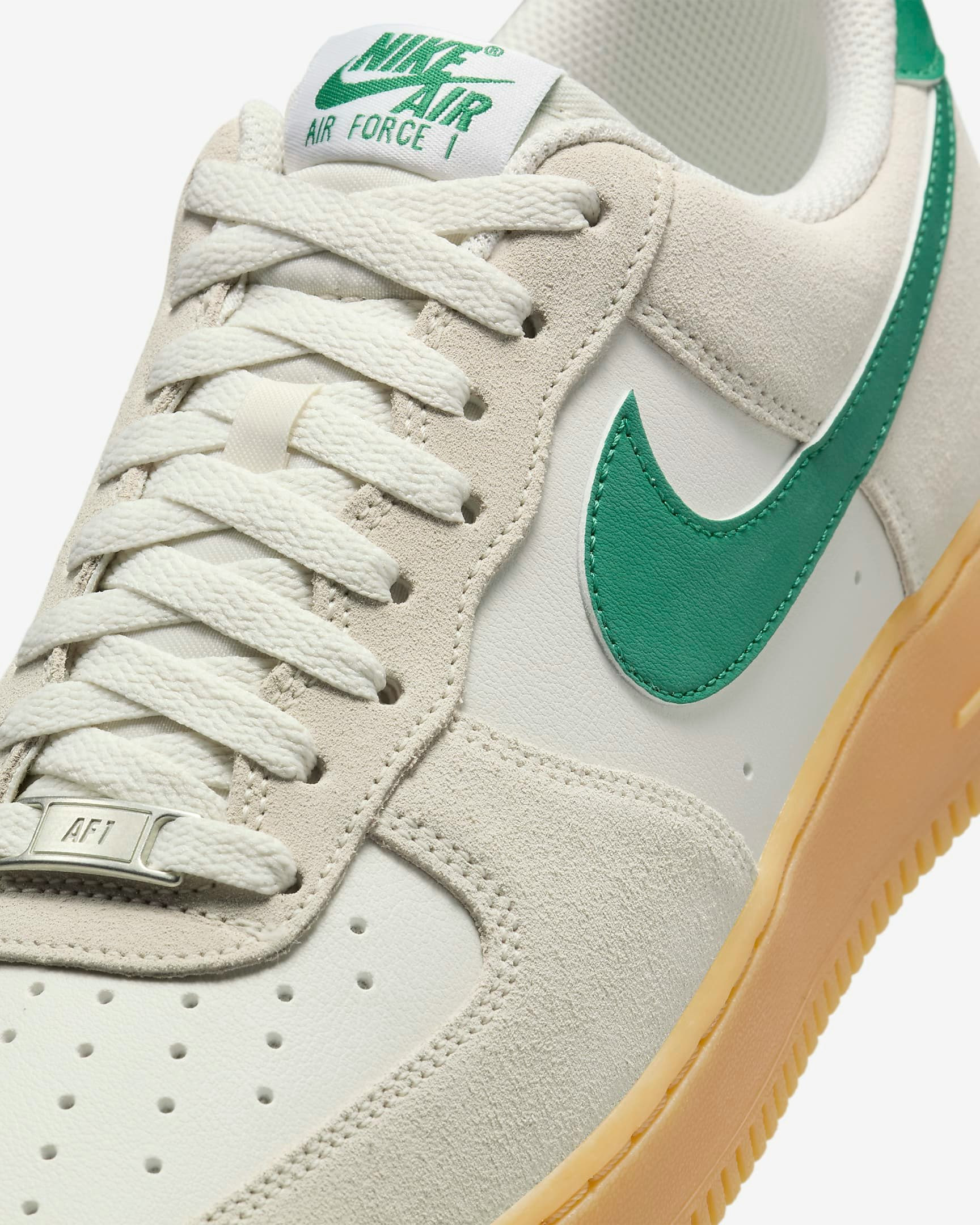Nike Air Force 1 '07 LV8 "Gum Green"