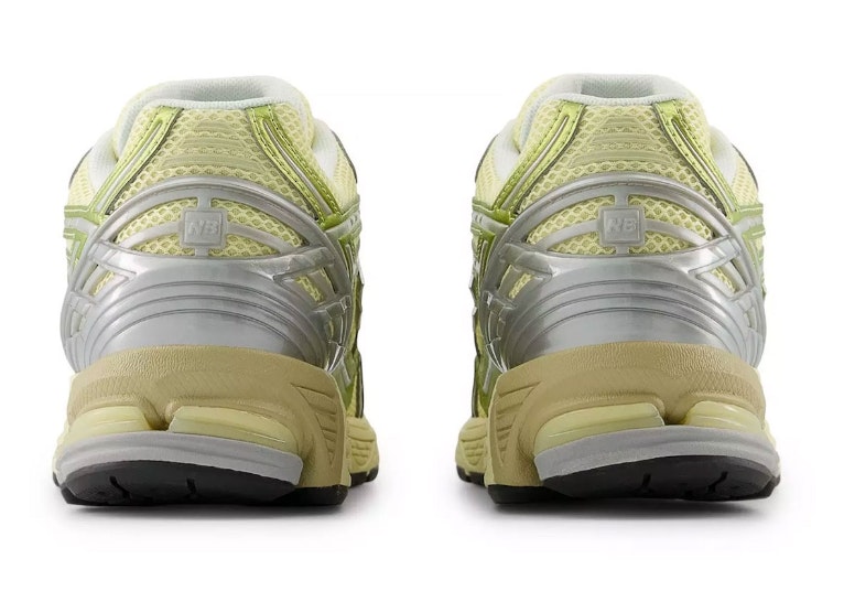 New Balance 1906R "Parchment"