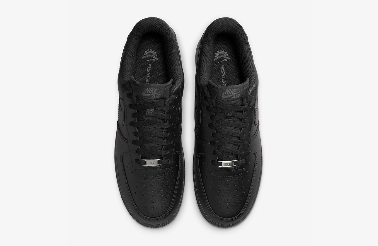 Nike Air Force 1 EasyOn "Triple Black"