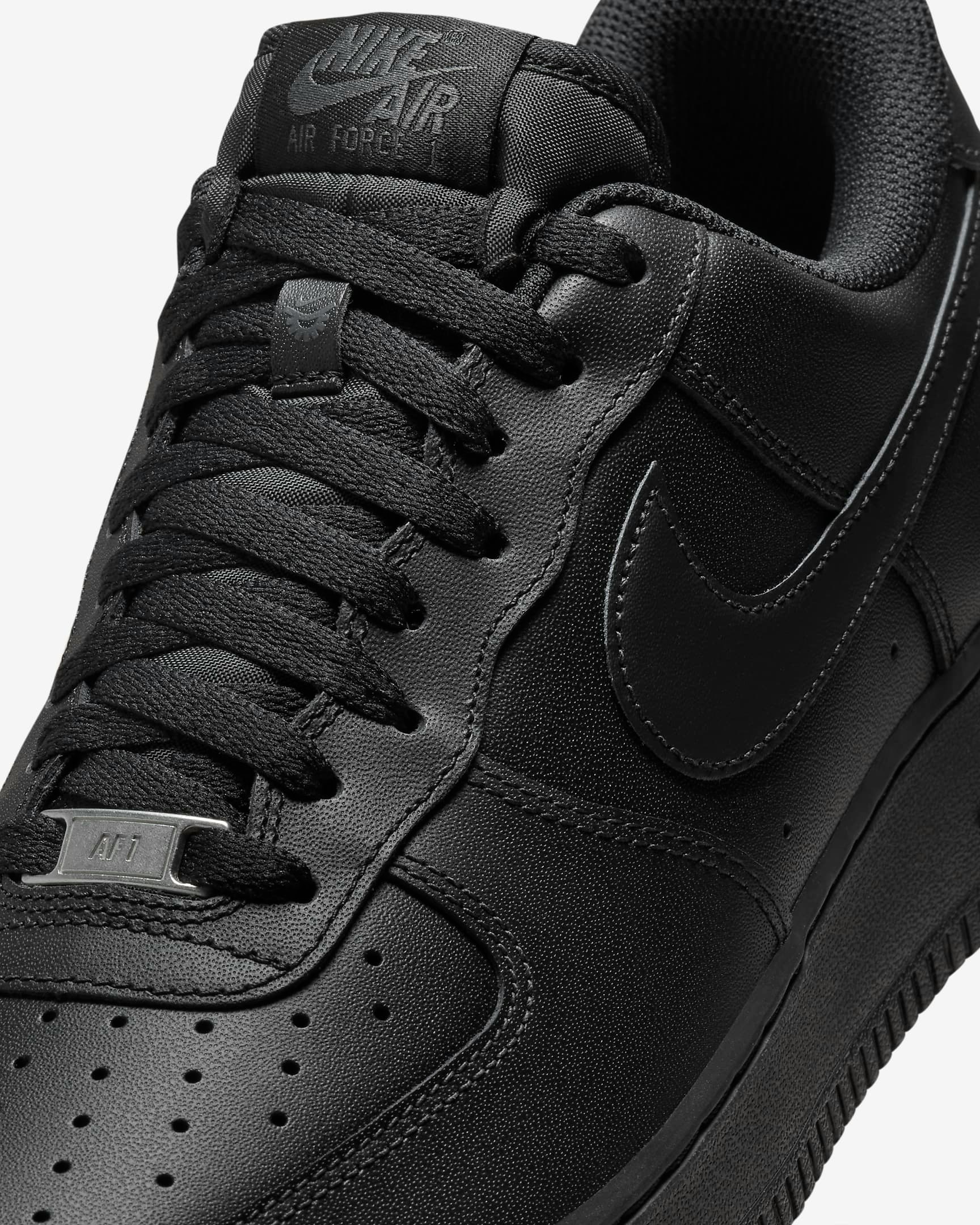Nike Air Force 1 EasyOn "Triple Black"