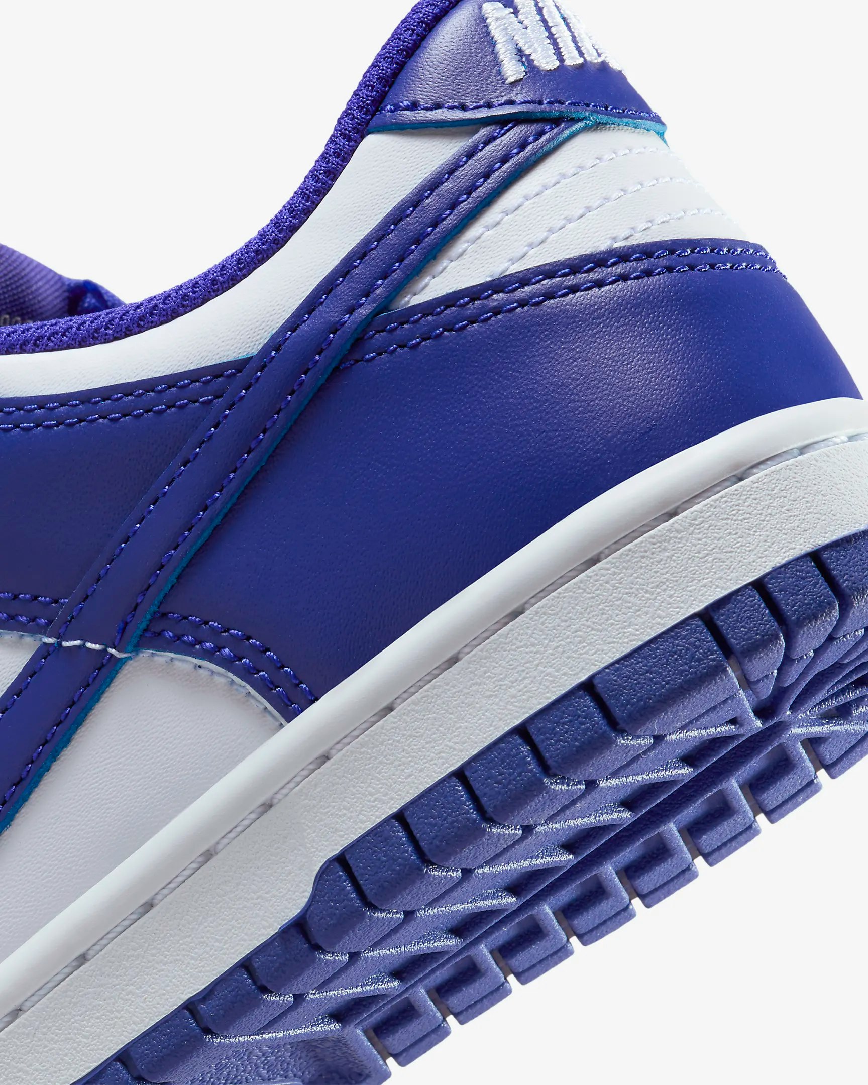 Nike Dunk Low GS "Concord"