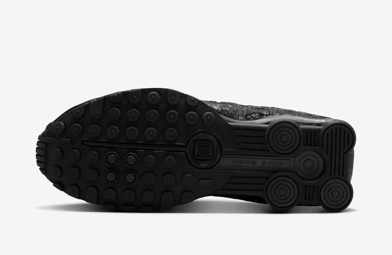 Nike Shox R4 "Black Floral"
