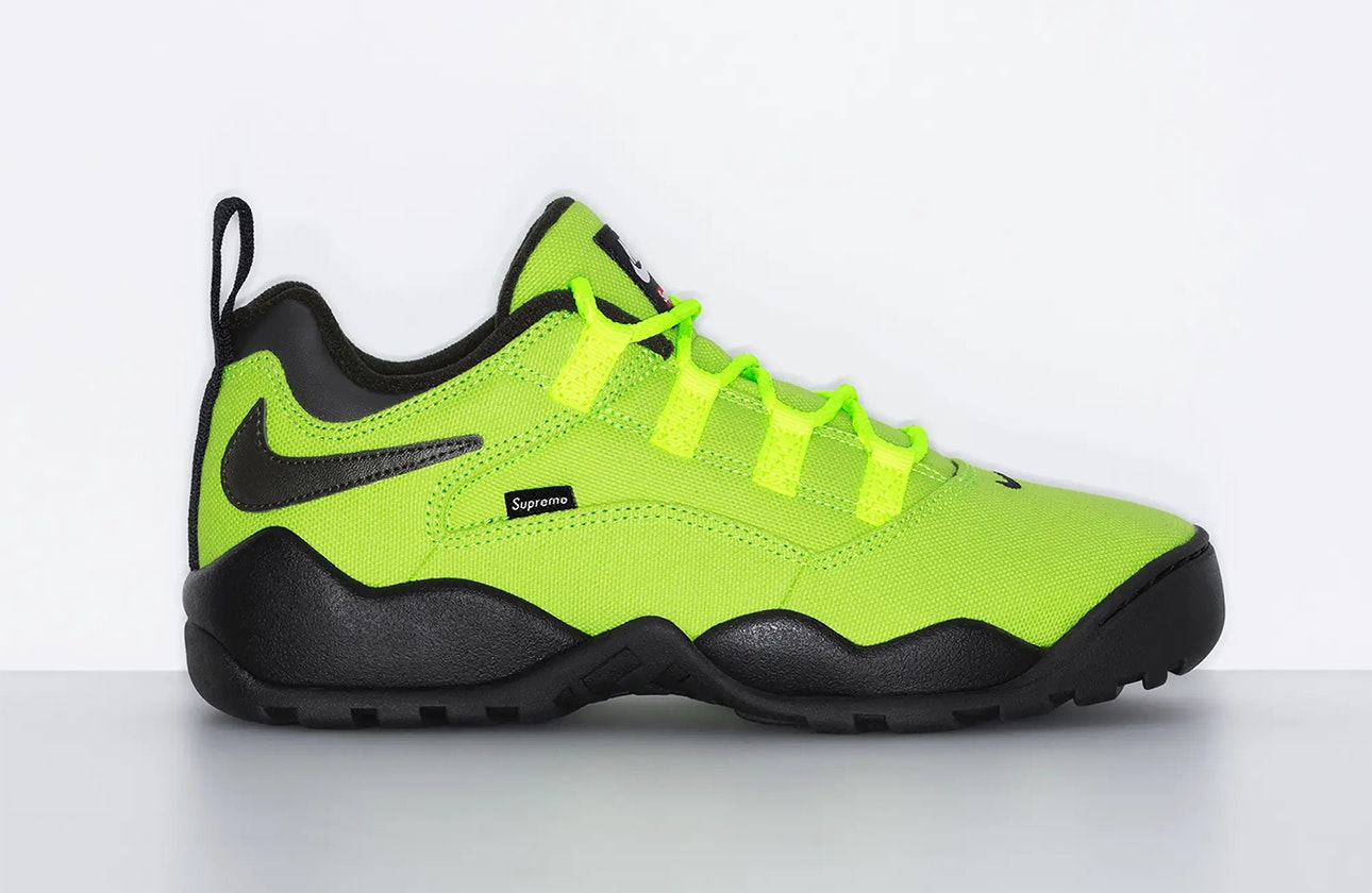 Supreme x Nike SB Darwin Low "Volt"