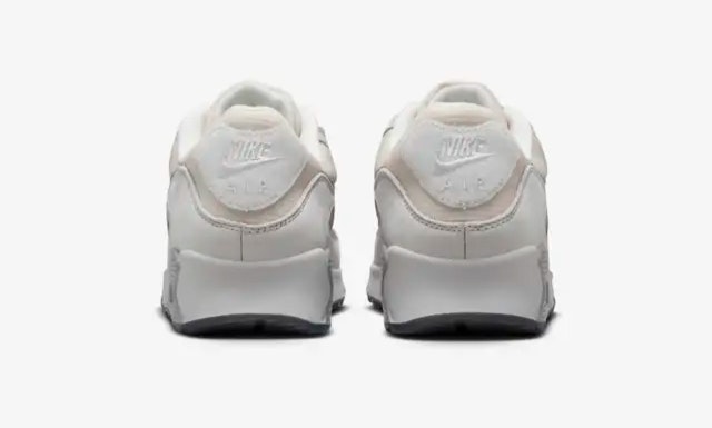 Nike Air Max 90 "Photon Dust"