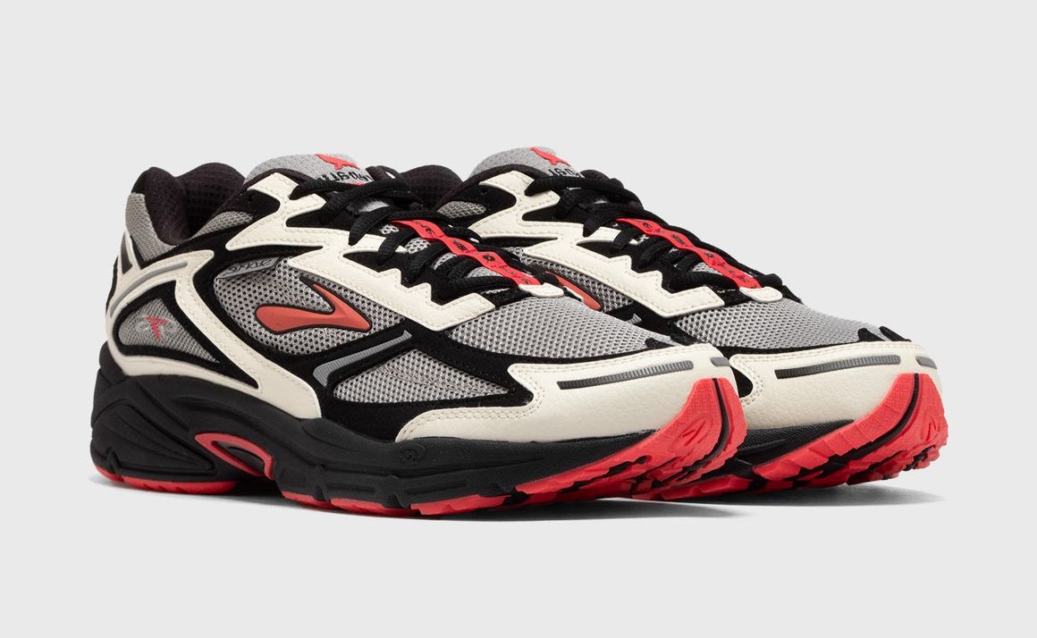 Jeff Staple x Adrenaline x Brooks GTS 4 "Pigeon Pink"