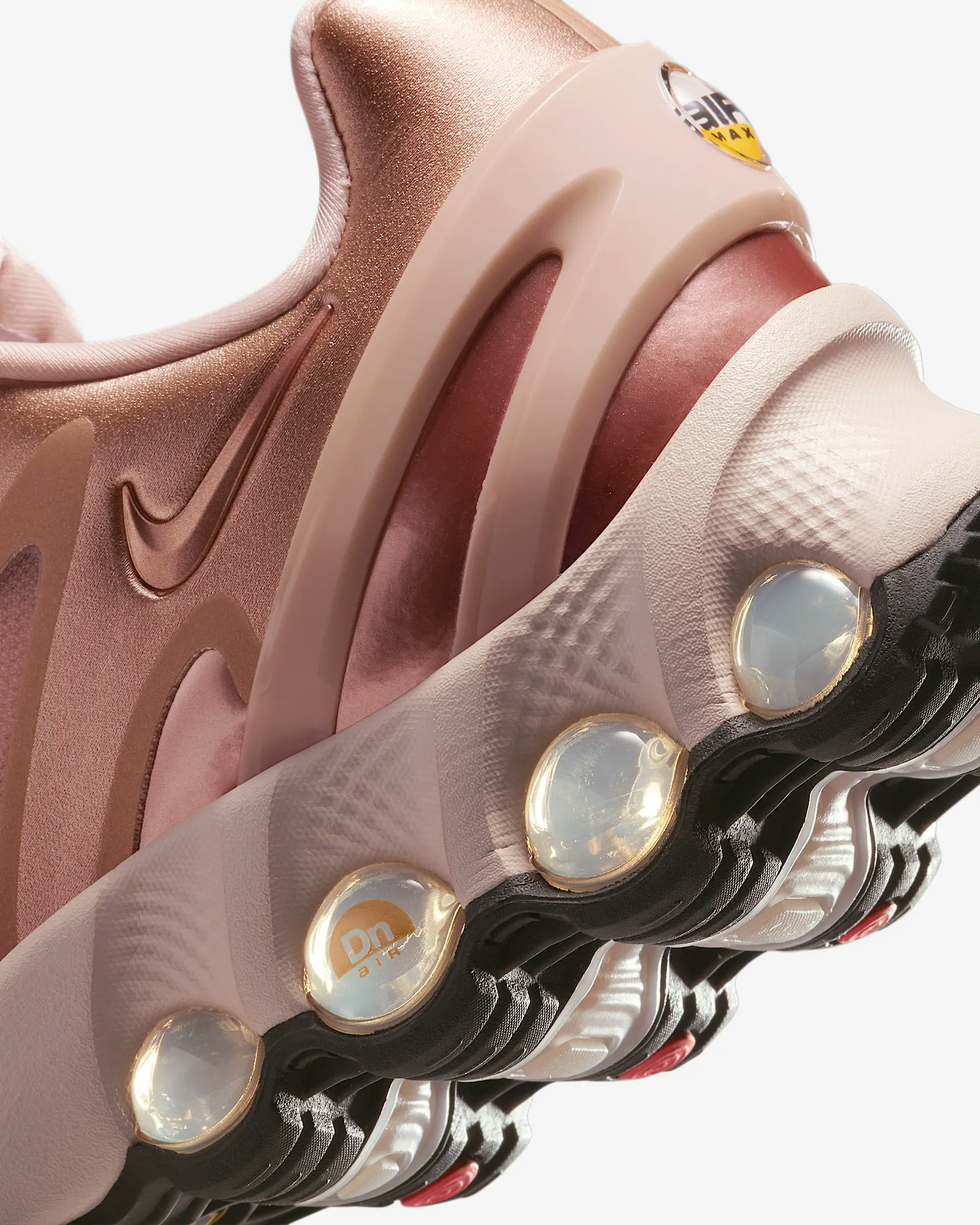 Nike Air Max DN8 "Metallic Red Bronze"