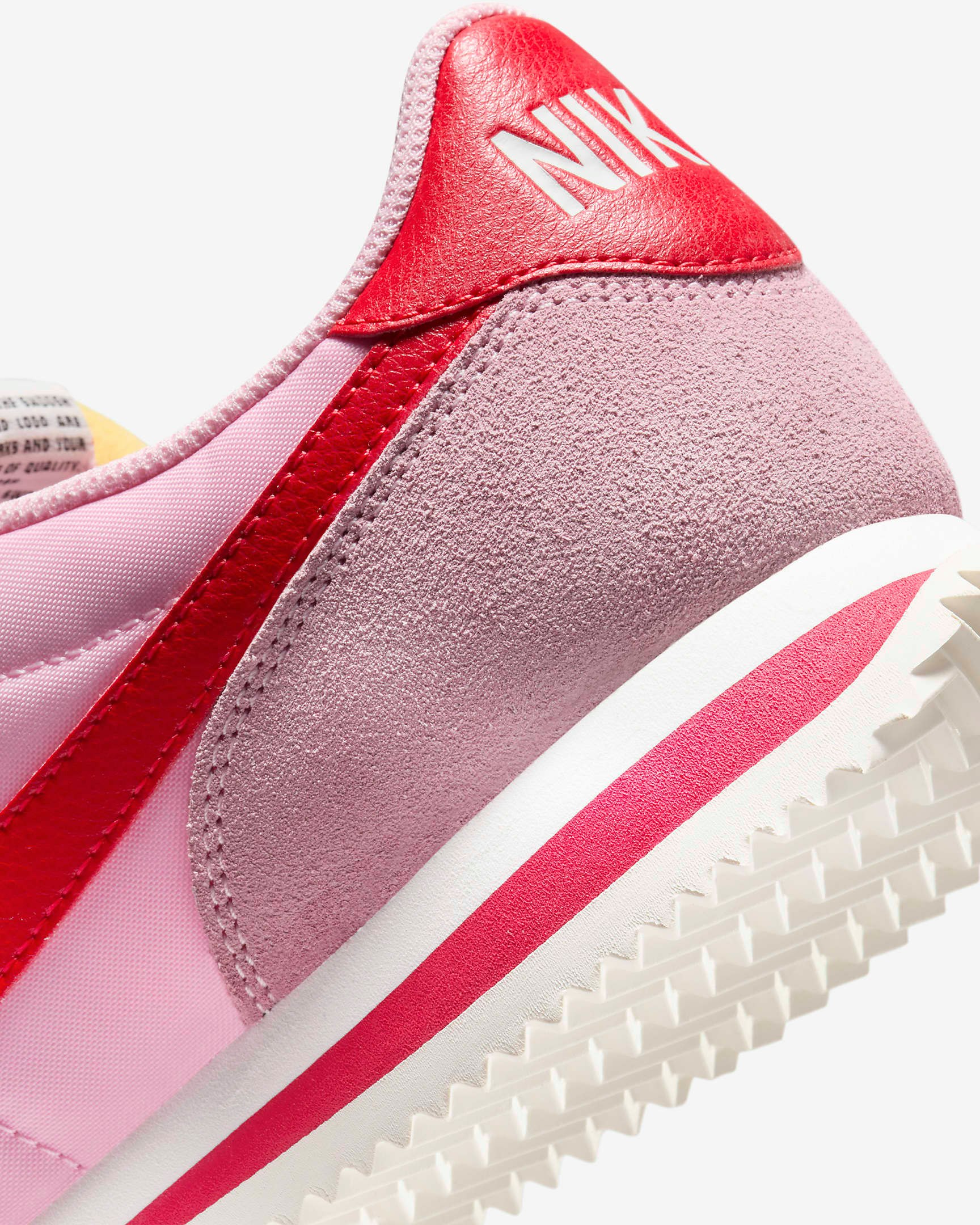 Nike Cortez TXT "Medium Soft Pink"