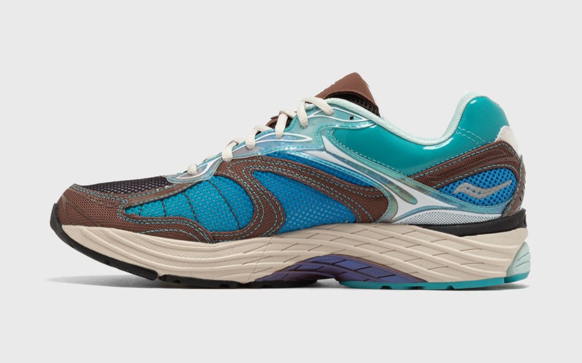 Footpatrol x Saucony ProGrid Omni 9 "Blue/Brown"