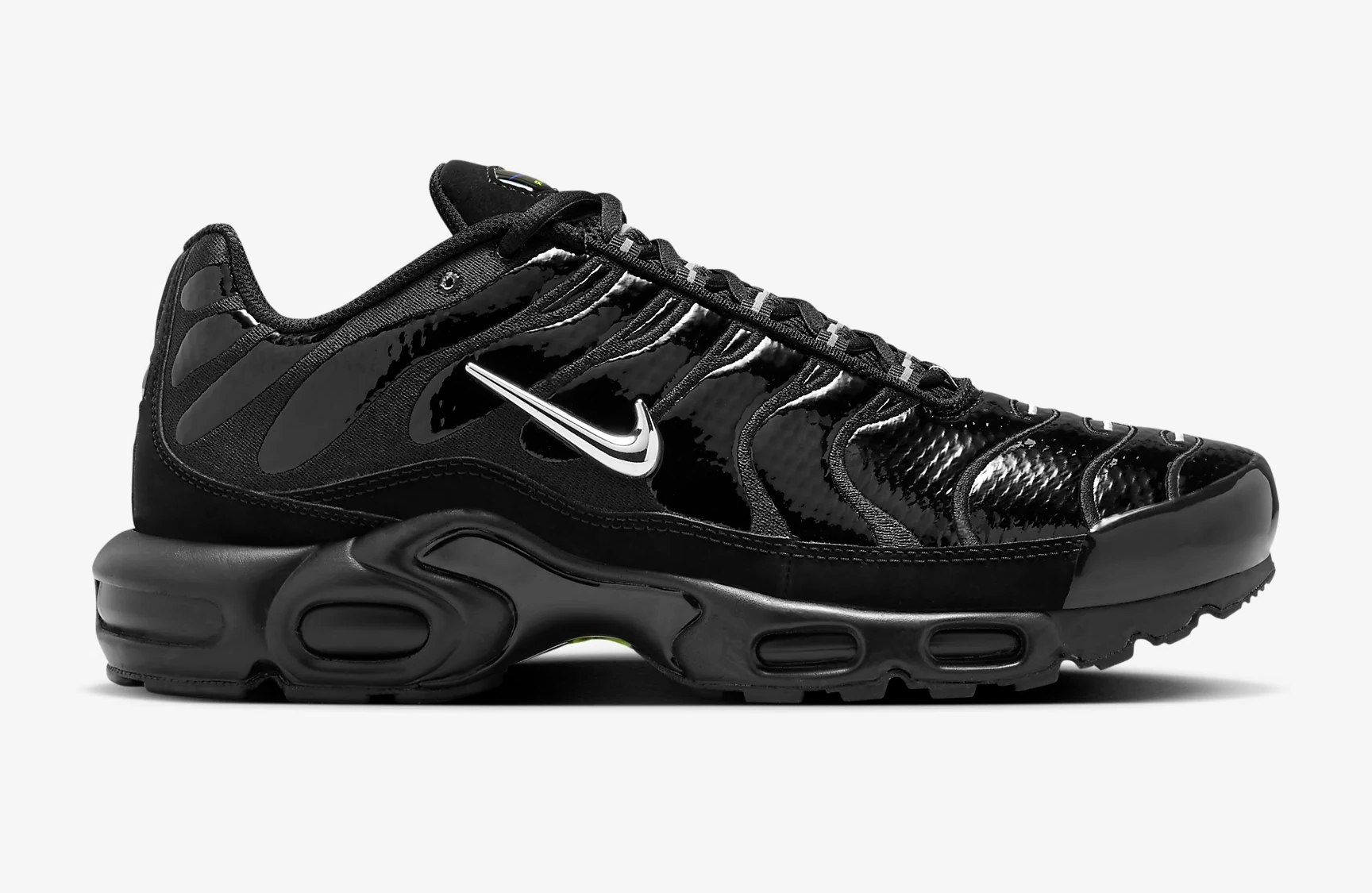 Nike Air Max Plus TN "Black Chrome"