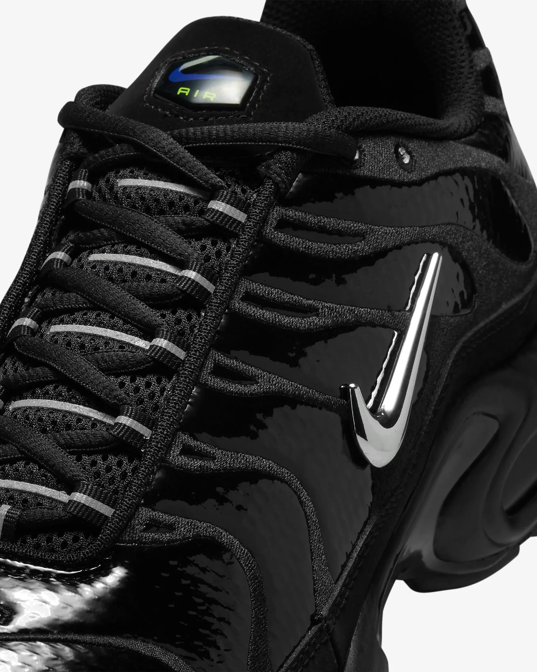Nike Air Max Plus TN "Black Chrome"