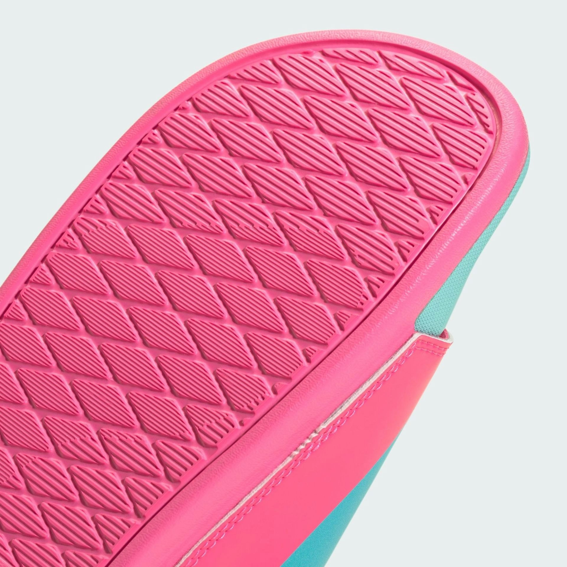 Lionel Messi x adidas Adilette "Miami"