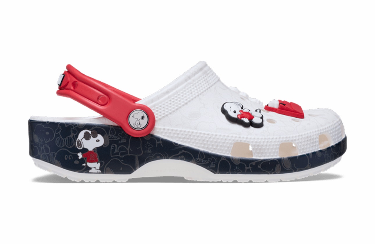 Peanuts x Crocs Classic Clog "Snoopy"