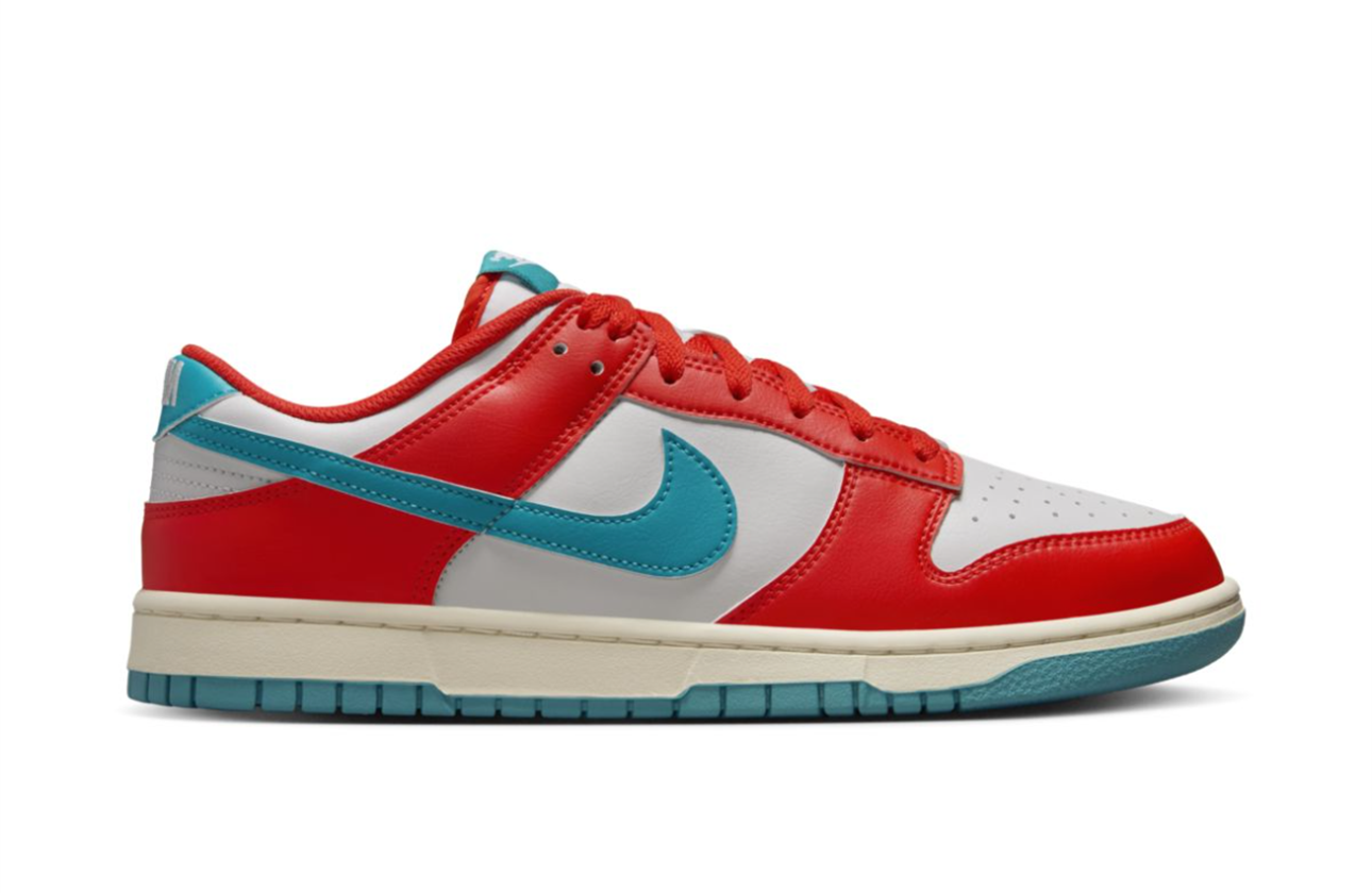 nike dunk low retro championship red