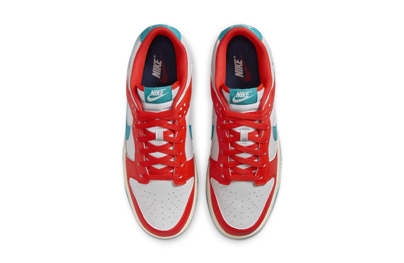 Nike Dunk Low "Picante Red"