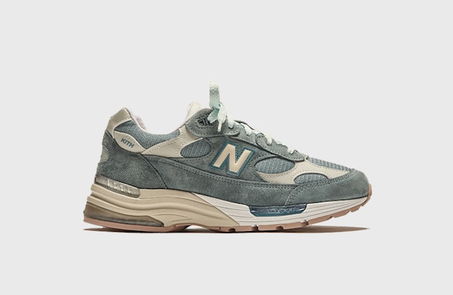 Kith x New Balance 992 "Made in USA" (Osaka Pack) Kith x New Balance 992 "Made in USA" (Osaka Pack)