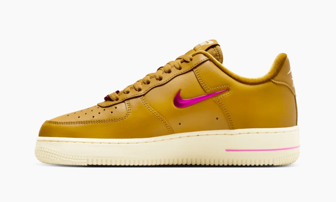 Nike Air Force 1 ’07 SE "Just Do It" (Bronzine)