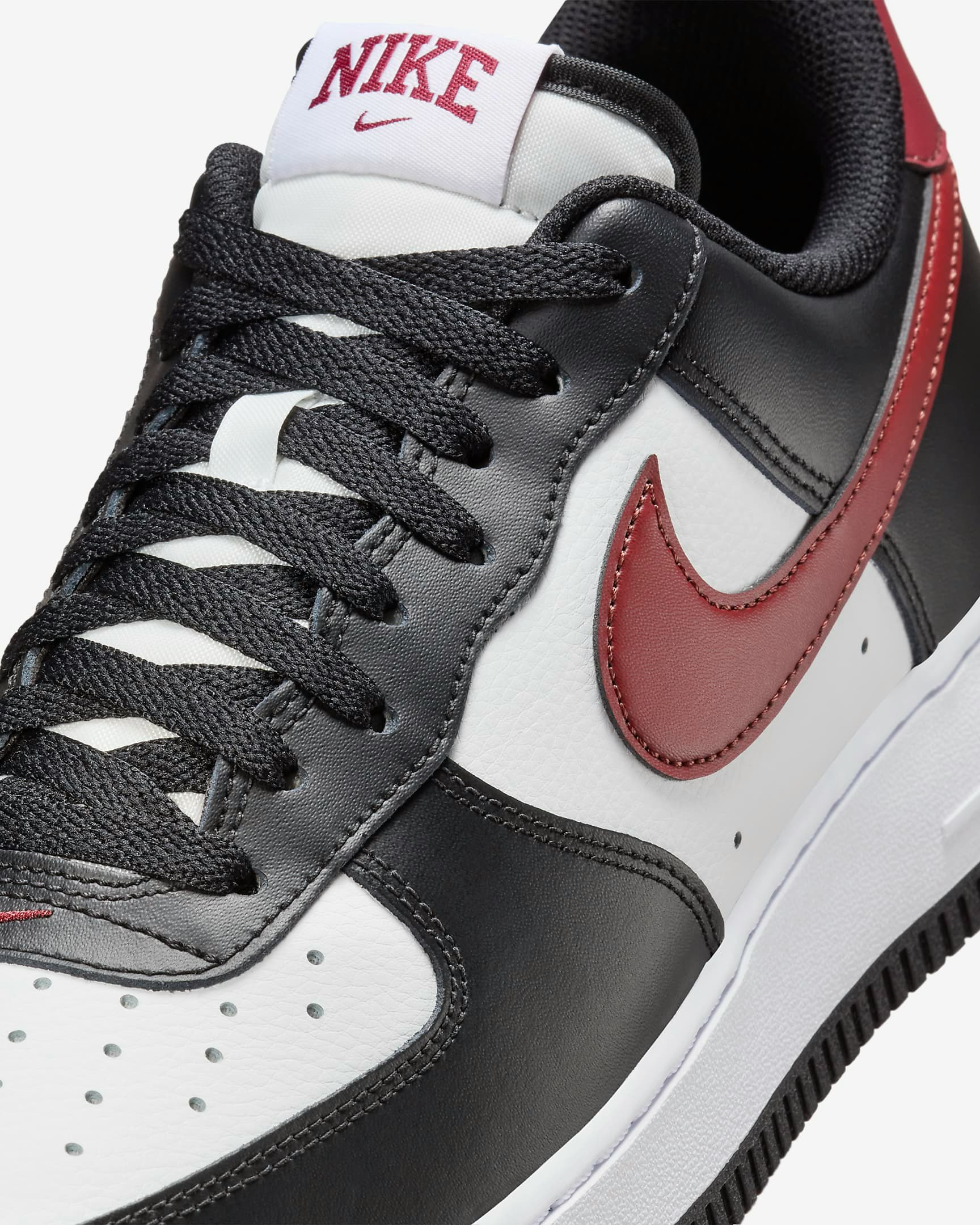 Nike Air Force 1 ’07 "Dark Team Red"