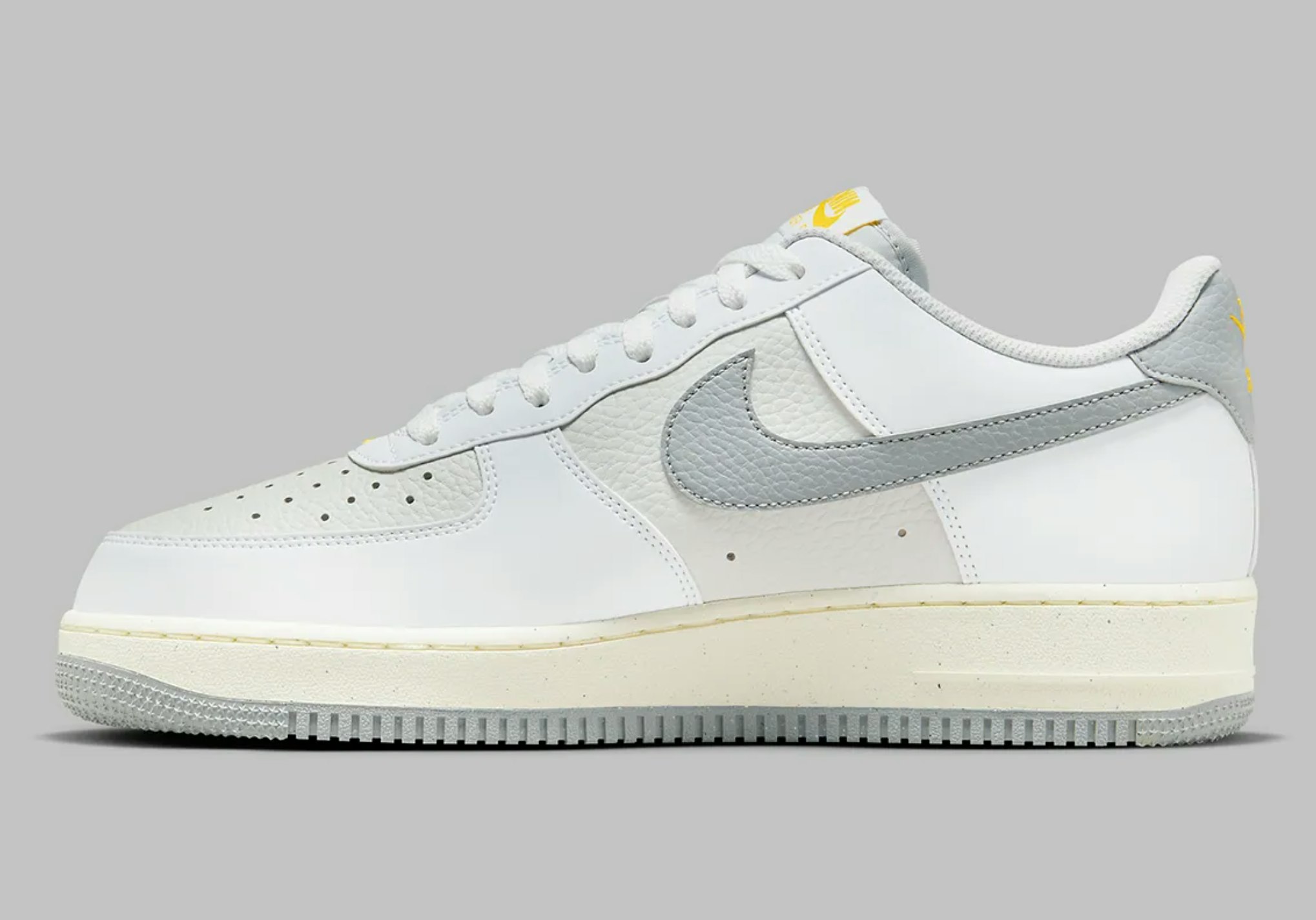 Nike Air Force 1 `07 "Next Nature" (Photon Dust)