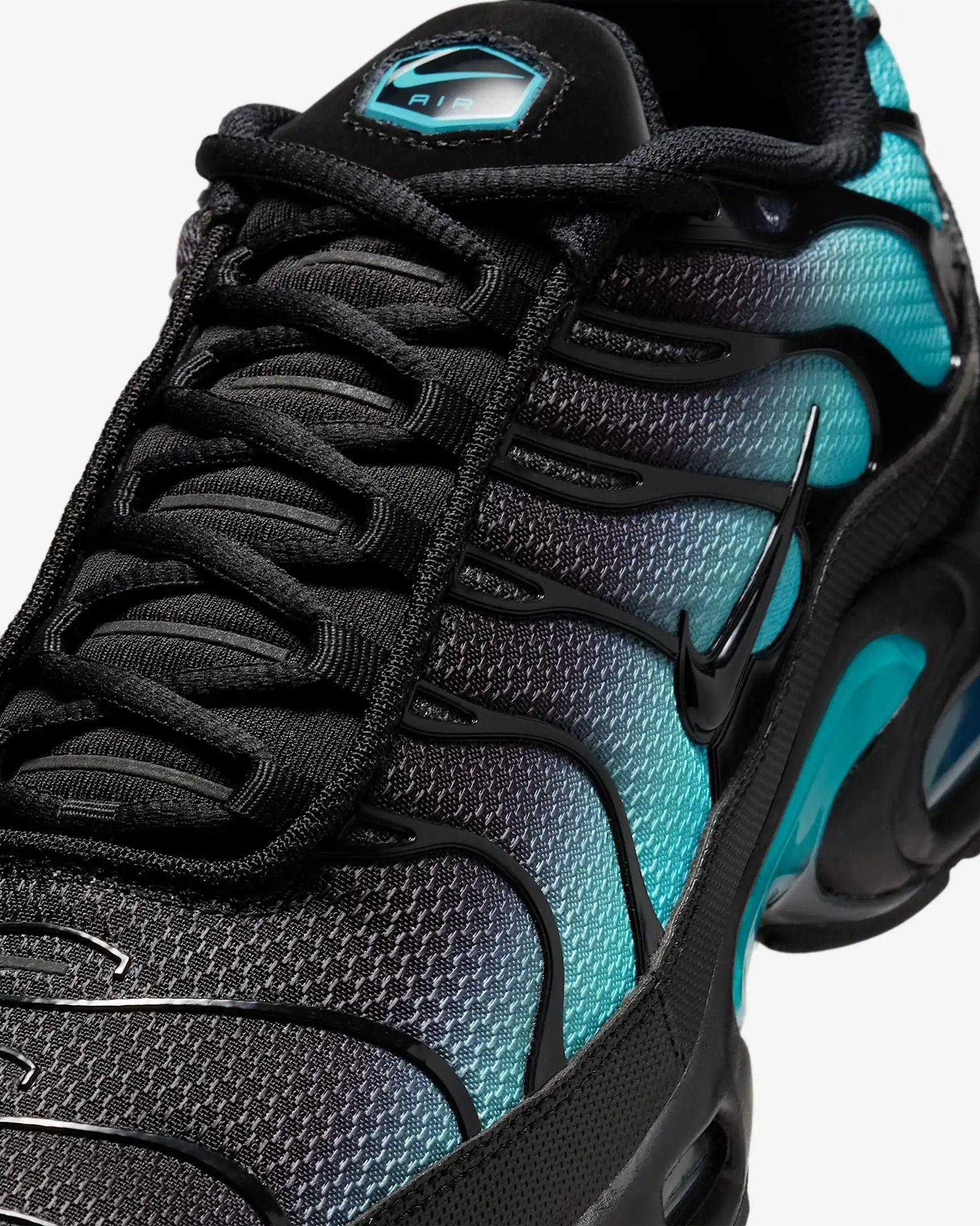 Nike Air Max Plus "Aurora Green"