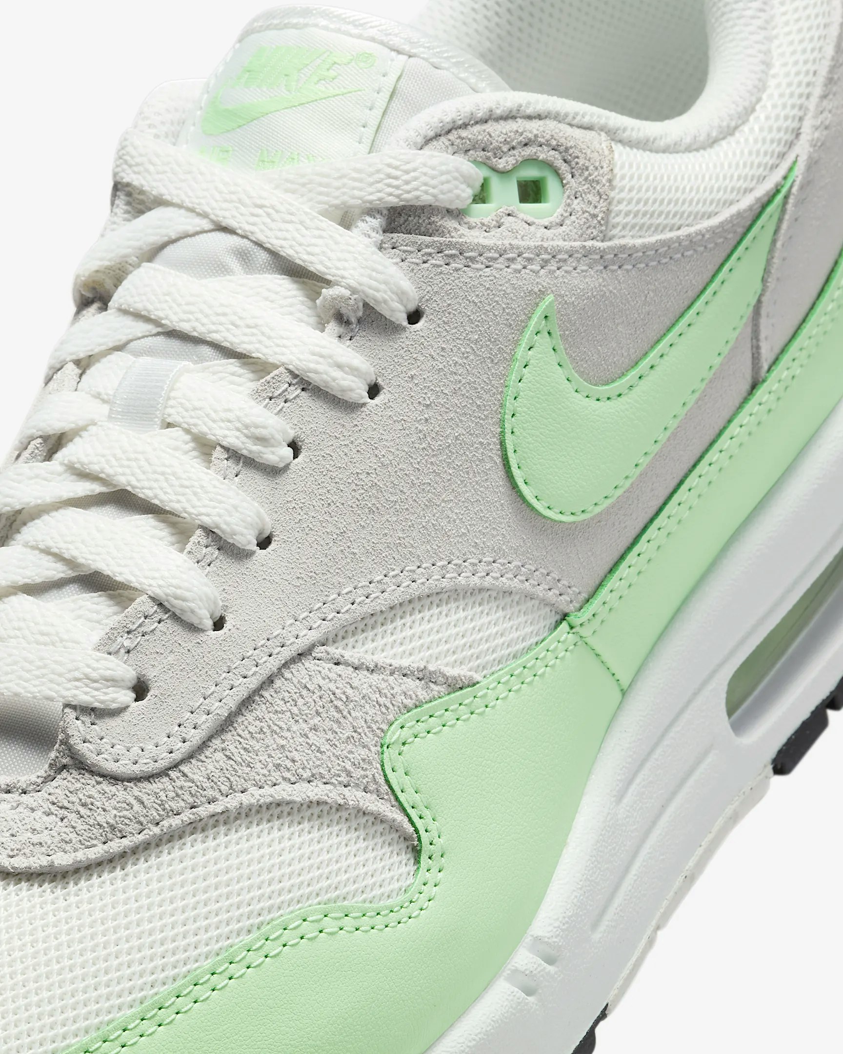 Nike Air Max 1 "Vapor Green"
