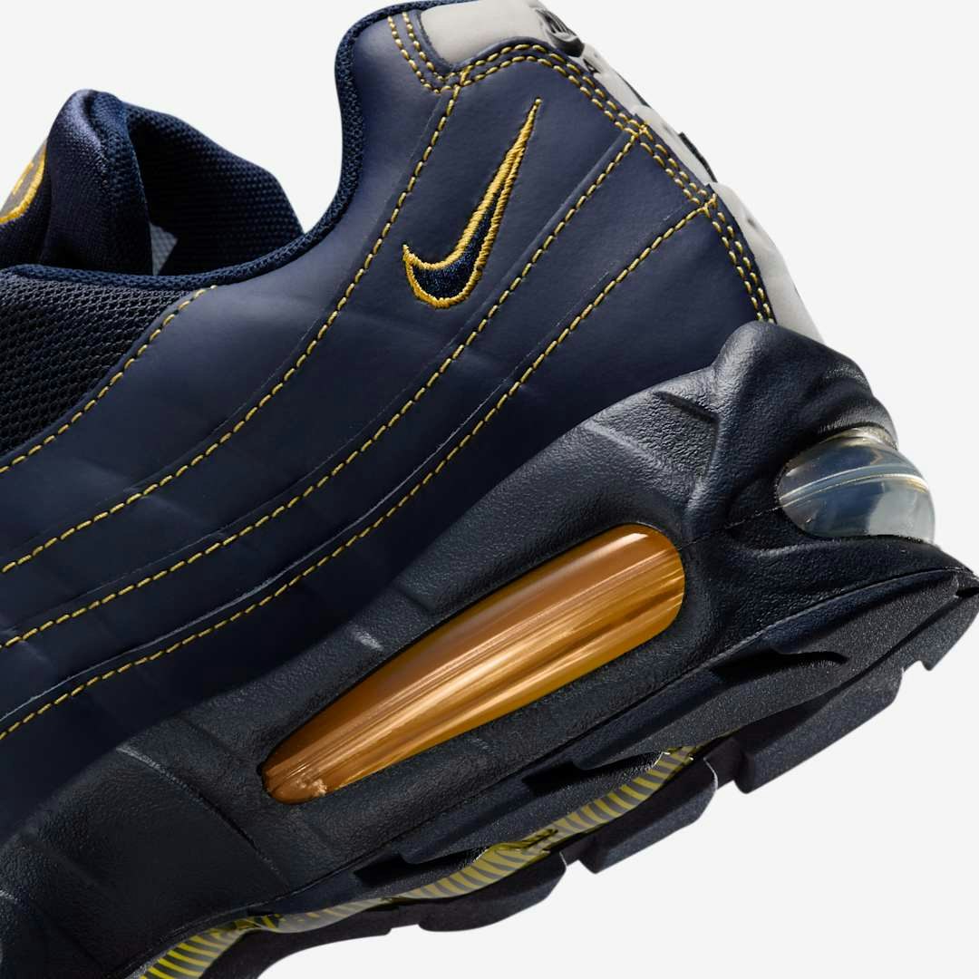 Nike Air Max 95 OG "Obsidian"