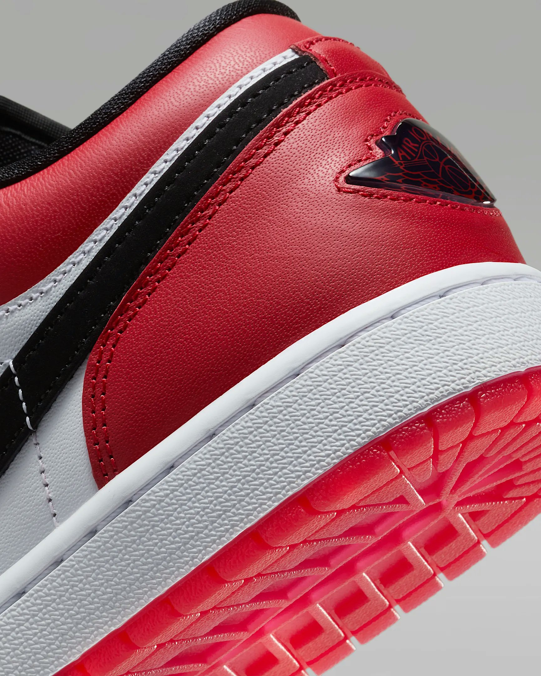 Air Jordan 1 Low "Black Toe"