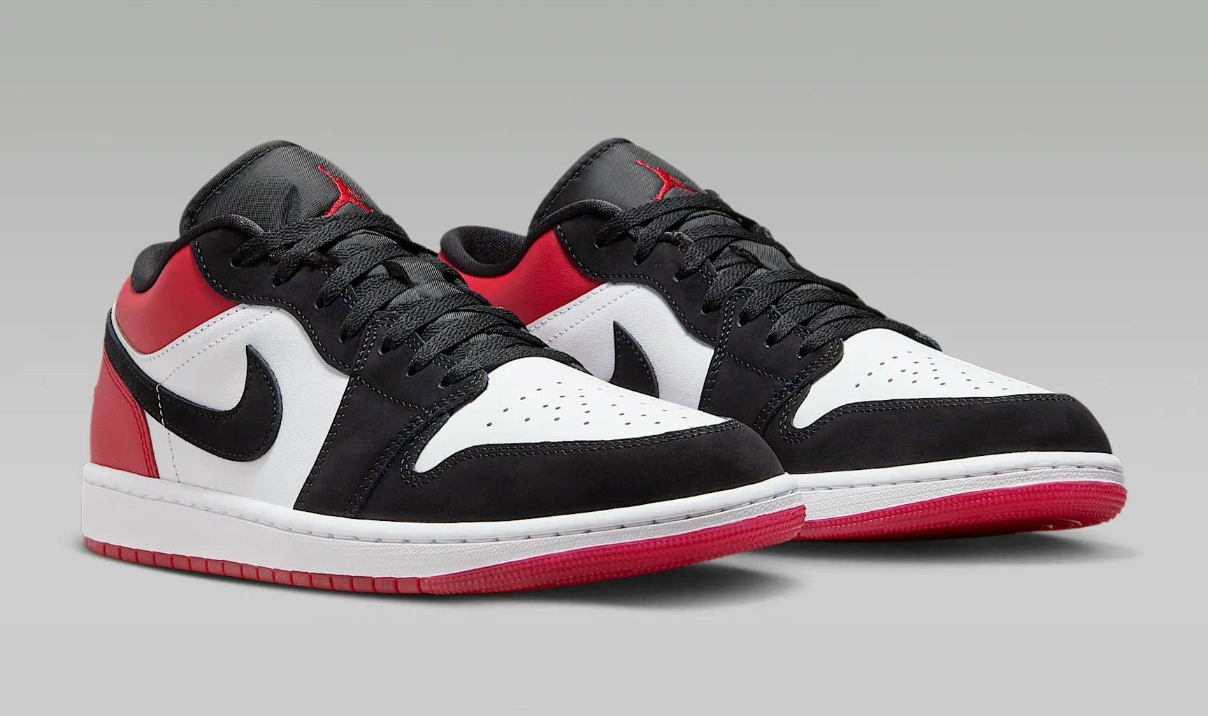 Air Jordan 1 Low "Black Toe"