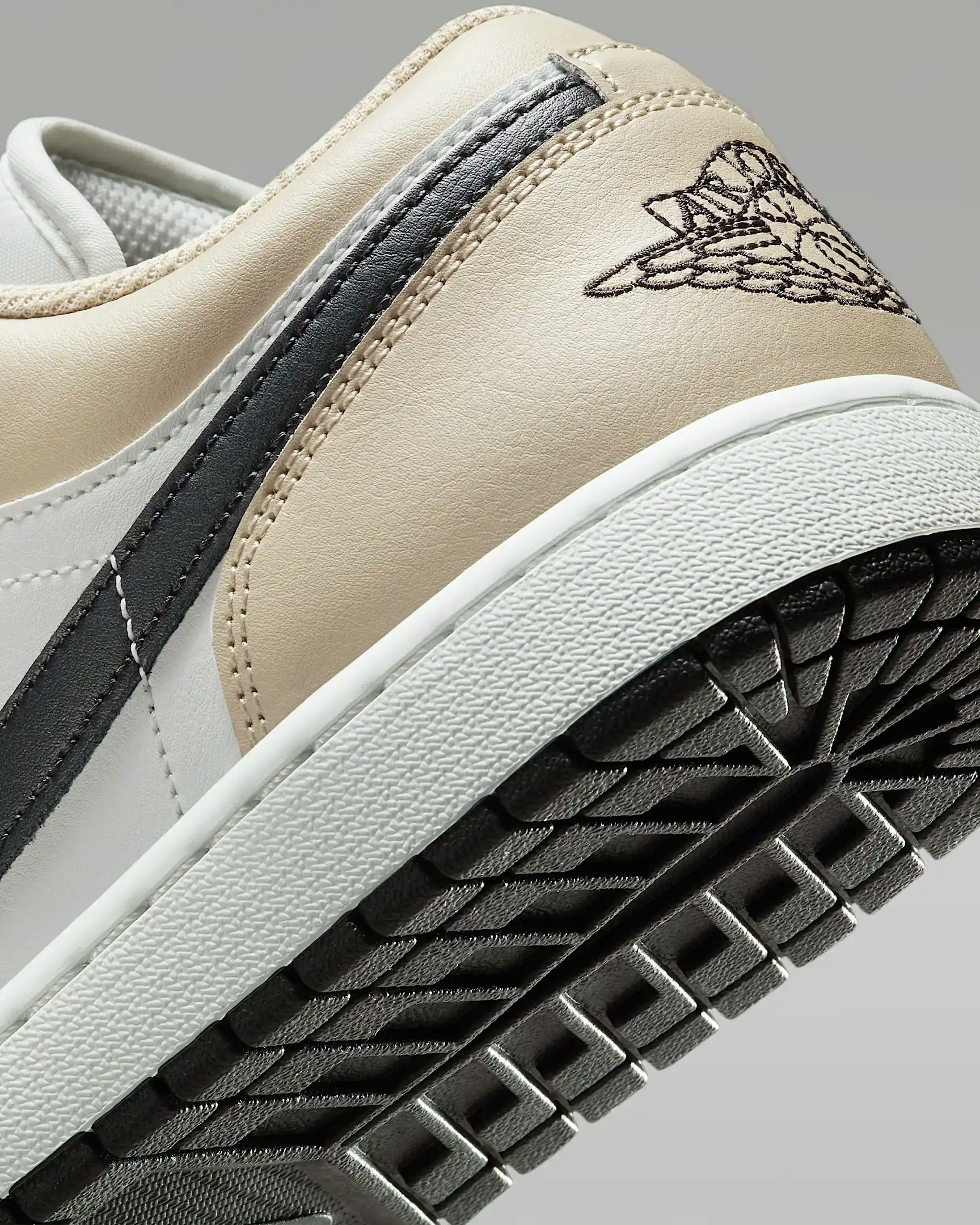 Air Jordan 1 Low "Black Rattan"