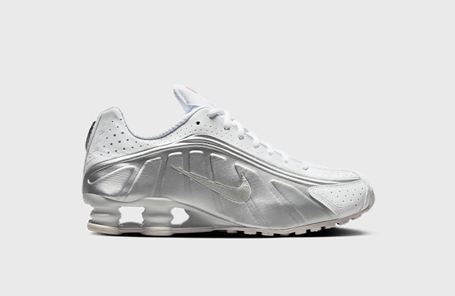 Nike Shox R4 "White Metallic Silver" Nike Shox R4 "White Metallic Silver"