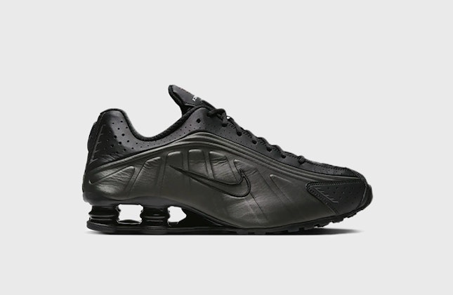 Nike Shox R4 "Black Bright Crimson" Nike Shox R4 "Black Bright Crimson"