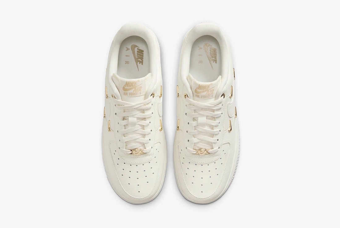 Nike Air Force 1 `07 LX "Metallic Gold"