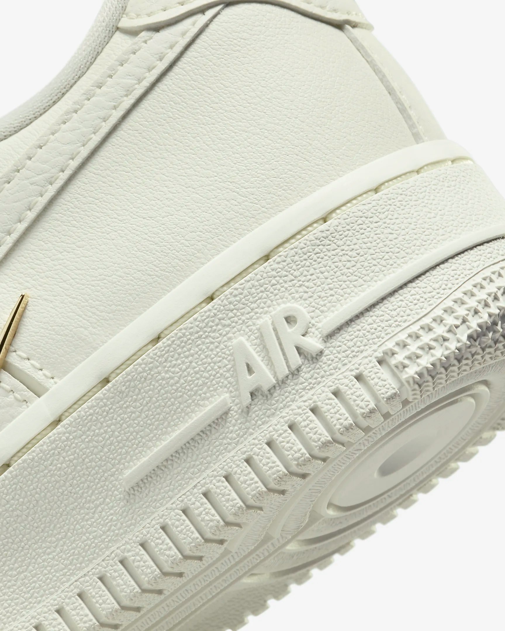 Nike Air Force 1 `07 LX "Metallic Gold"