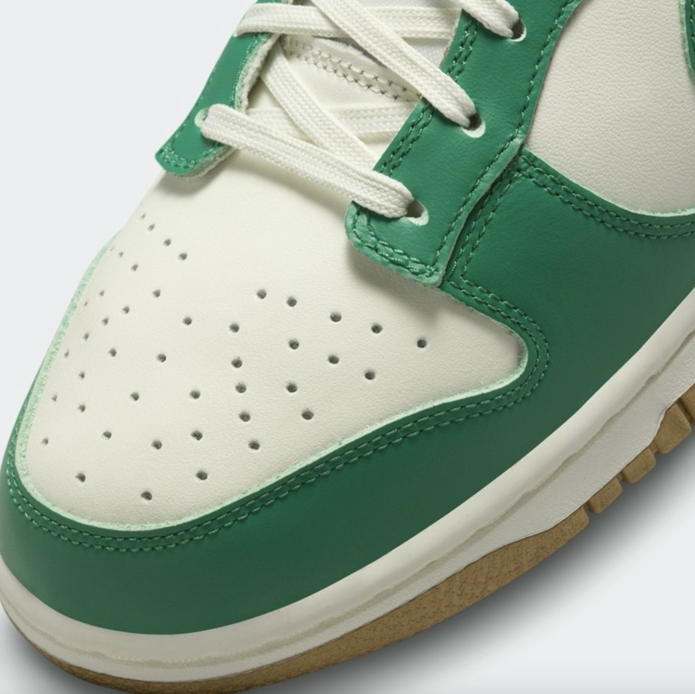 Nike Dunk Low "Malachite"