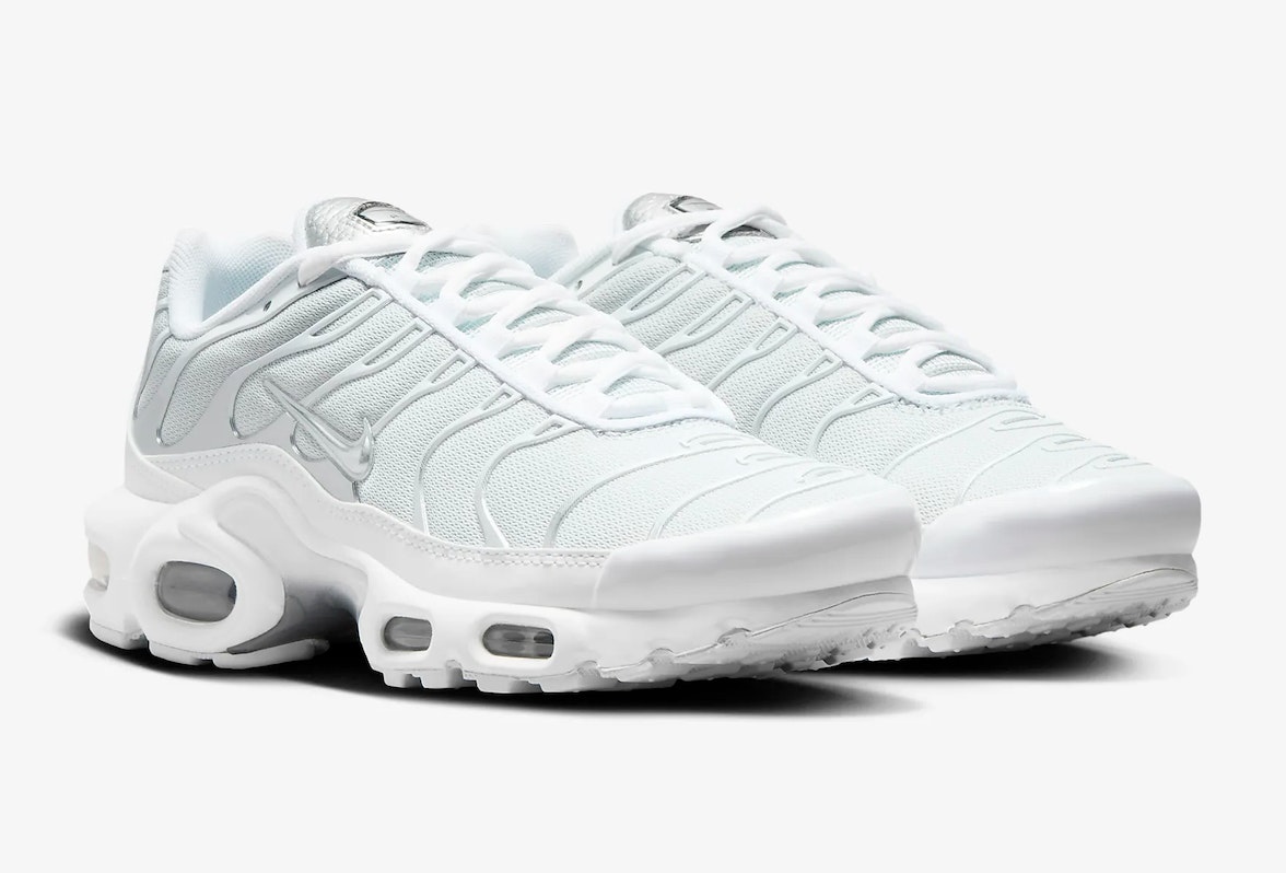 Nike Air Max Plus "Metallic White"