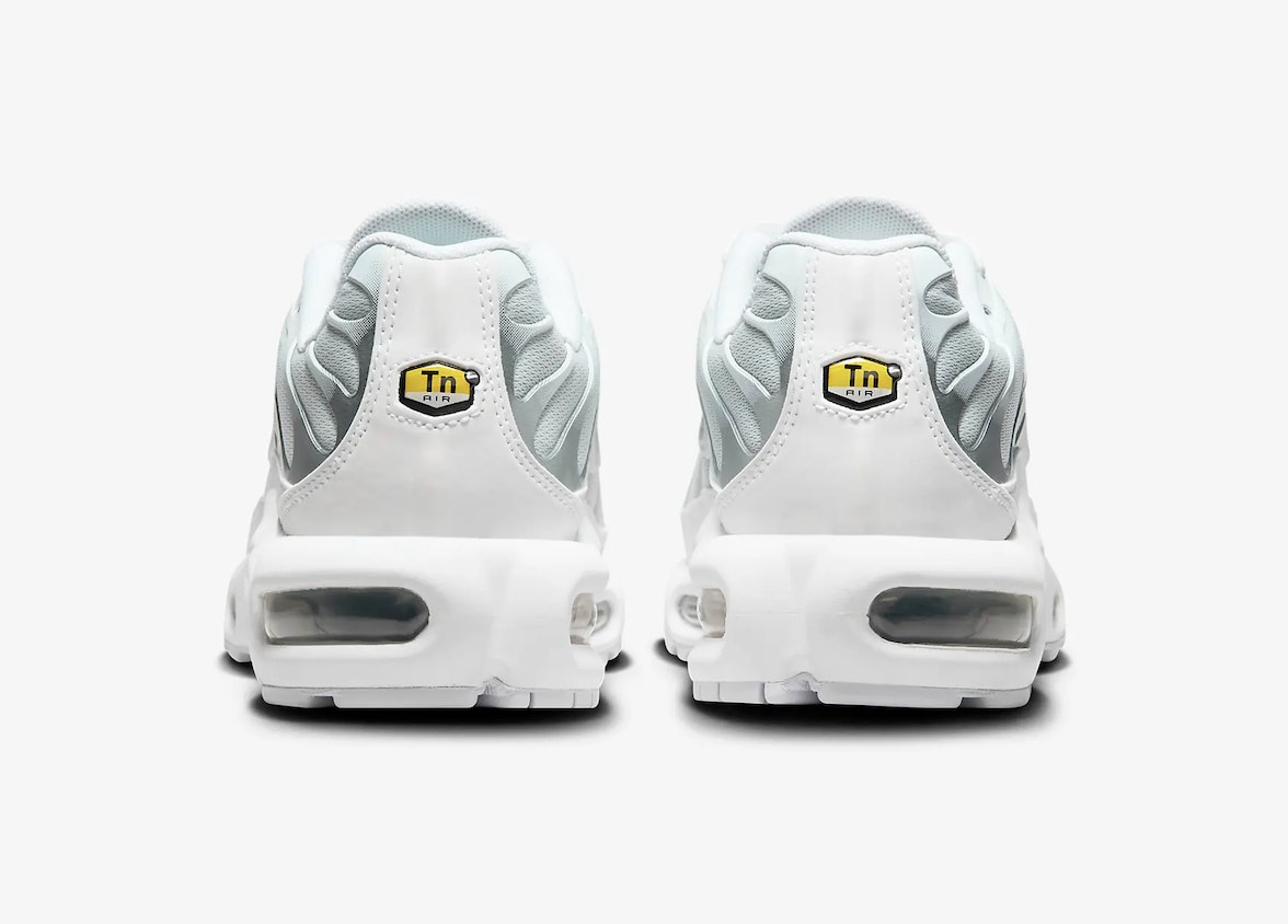 Nike Air Max Plus "Metallic White"
