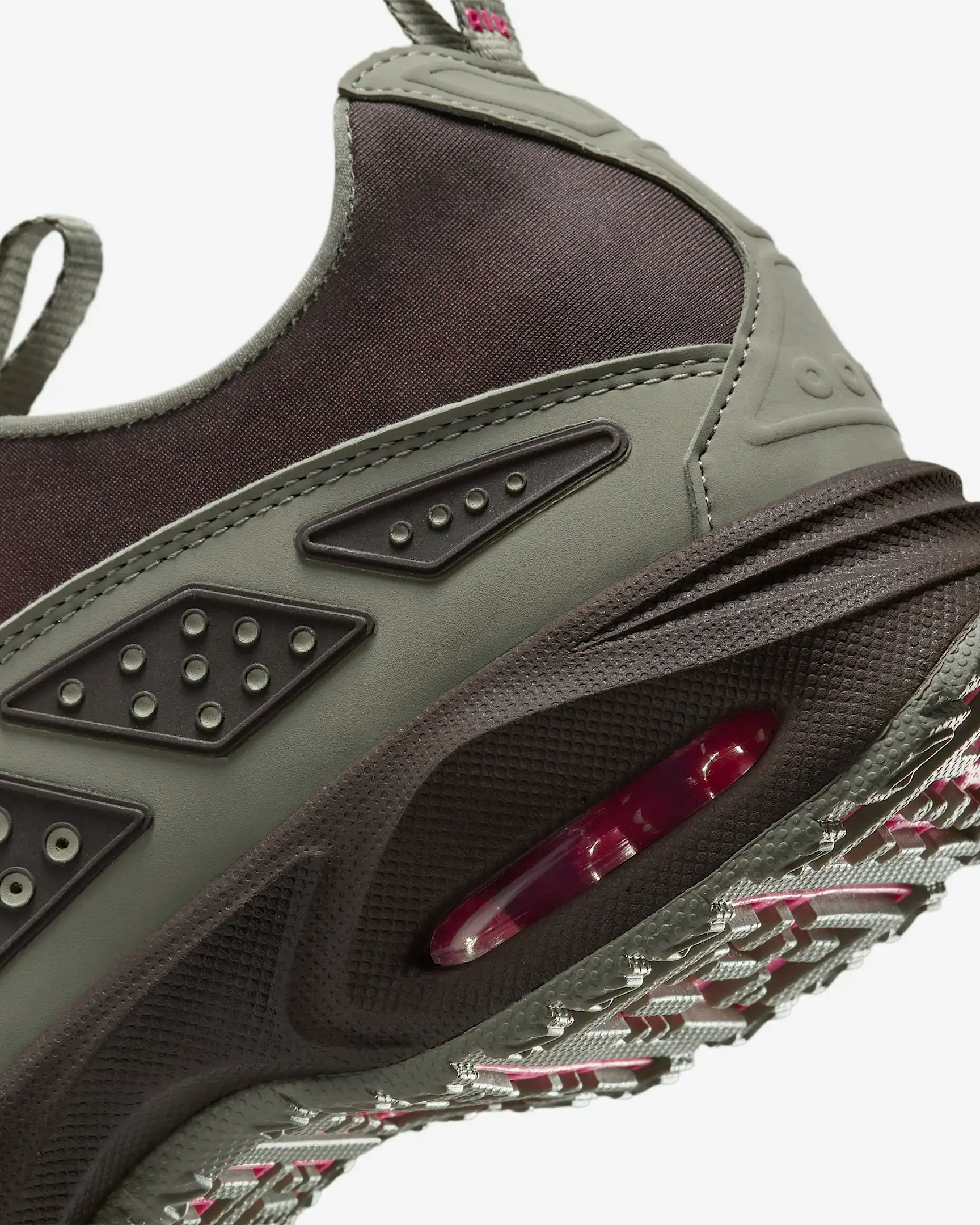 Nike Air Max Sunder "Light Army Pinksicle"
