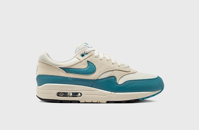 Nike Air Max 1 Essential "Smokey Blue" Nike Air Max 1 Essential "Smokey Blue"