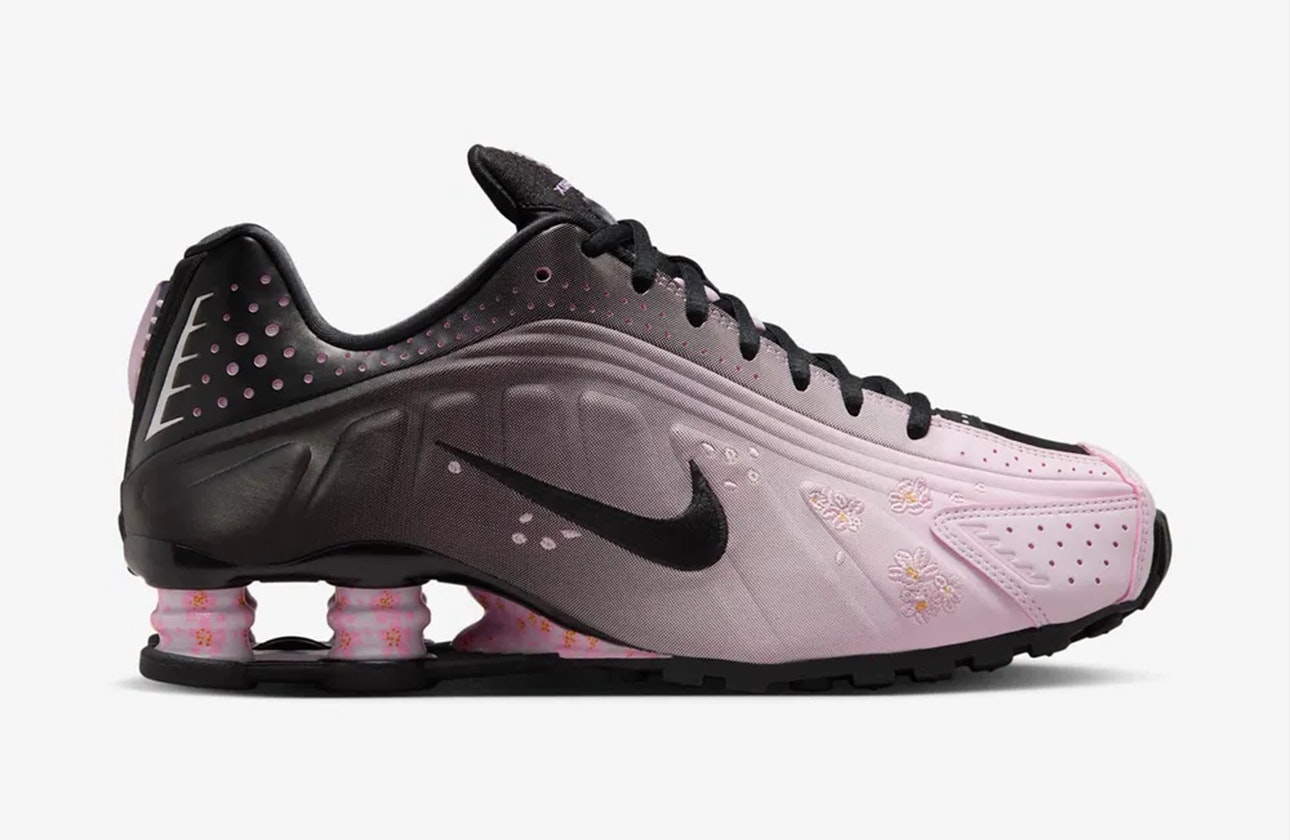 Nike Shox R4 "Sakura"