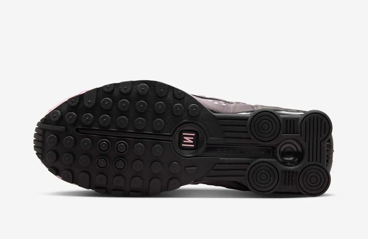 Nike Shox R4 "Sakura"