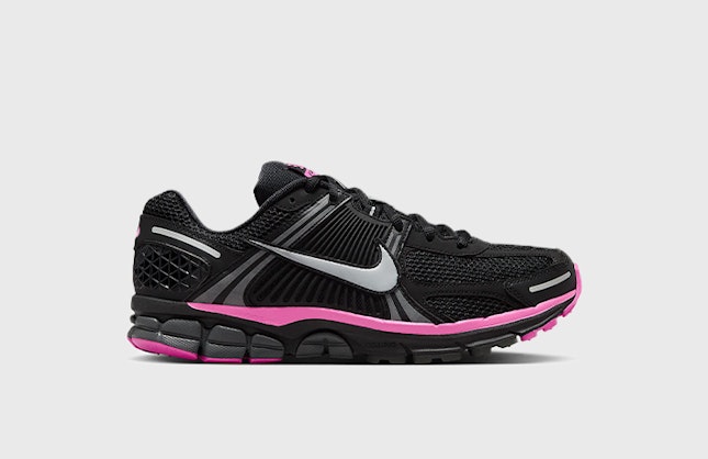Nike Zoom Vomero 5 "Black Pink"