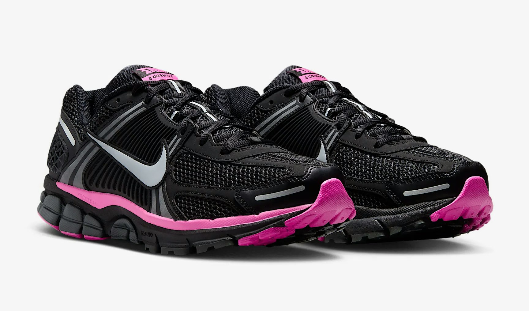 Nike Zoom Vomero 5 "Black Pink"