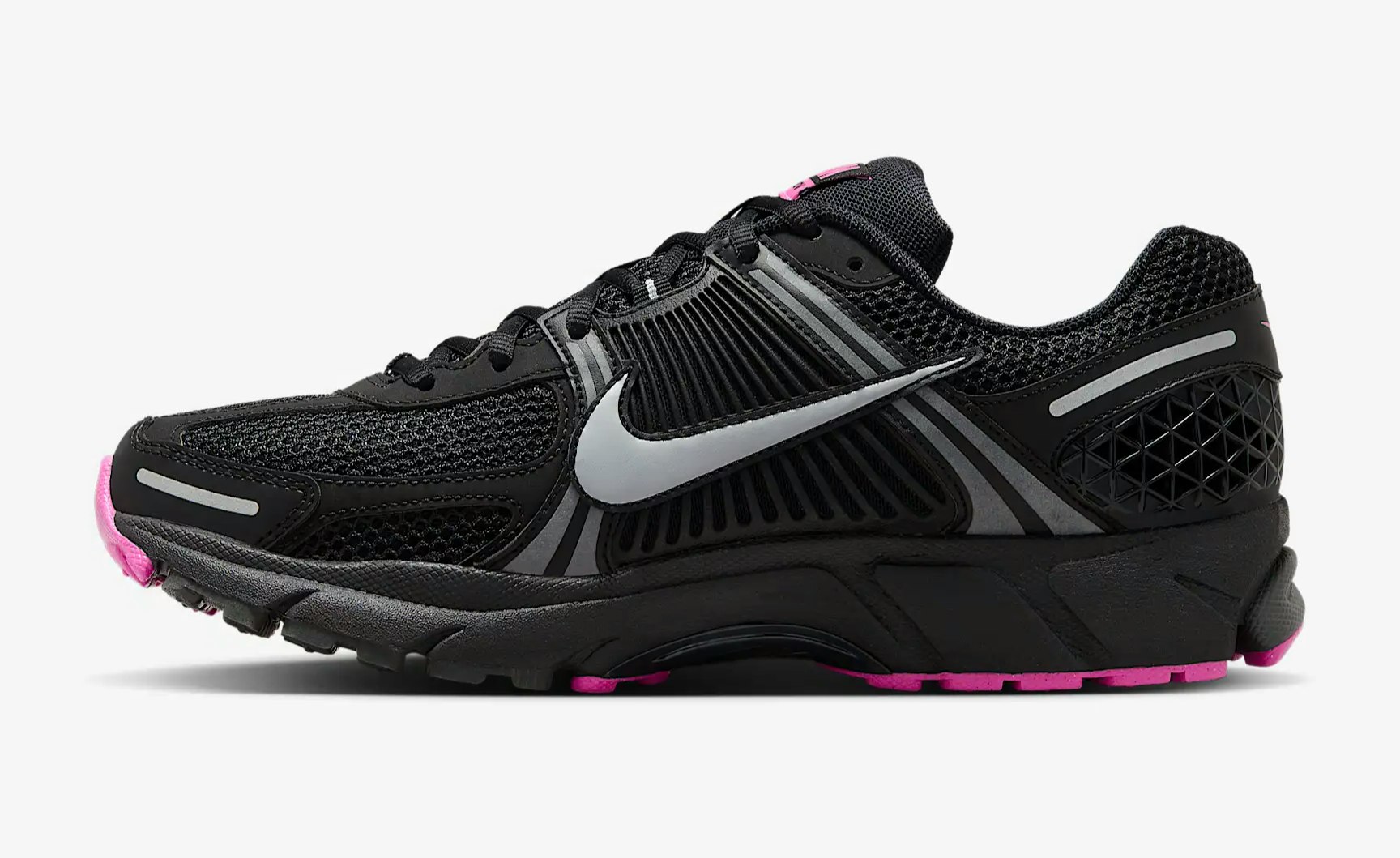 Nike Zoom Vomero 5 "Black Pink"