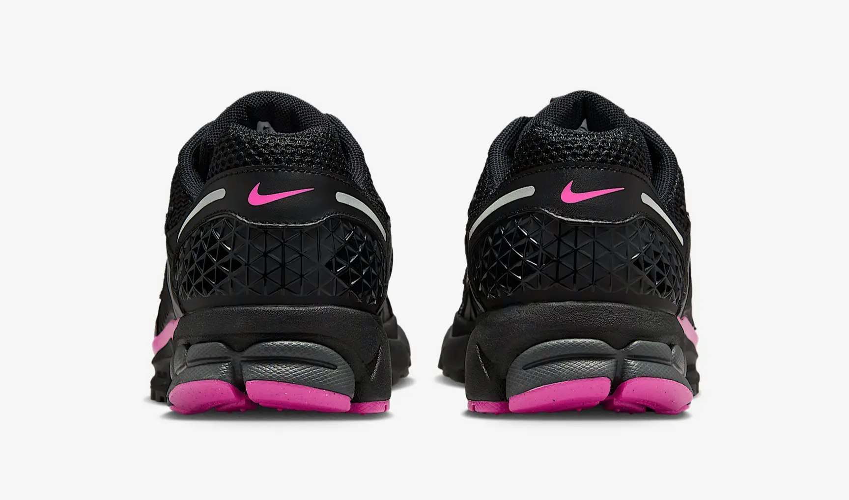 Nike Zoom Vomero 5 "Black Pink"