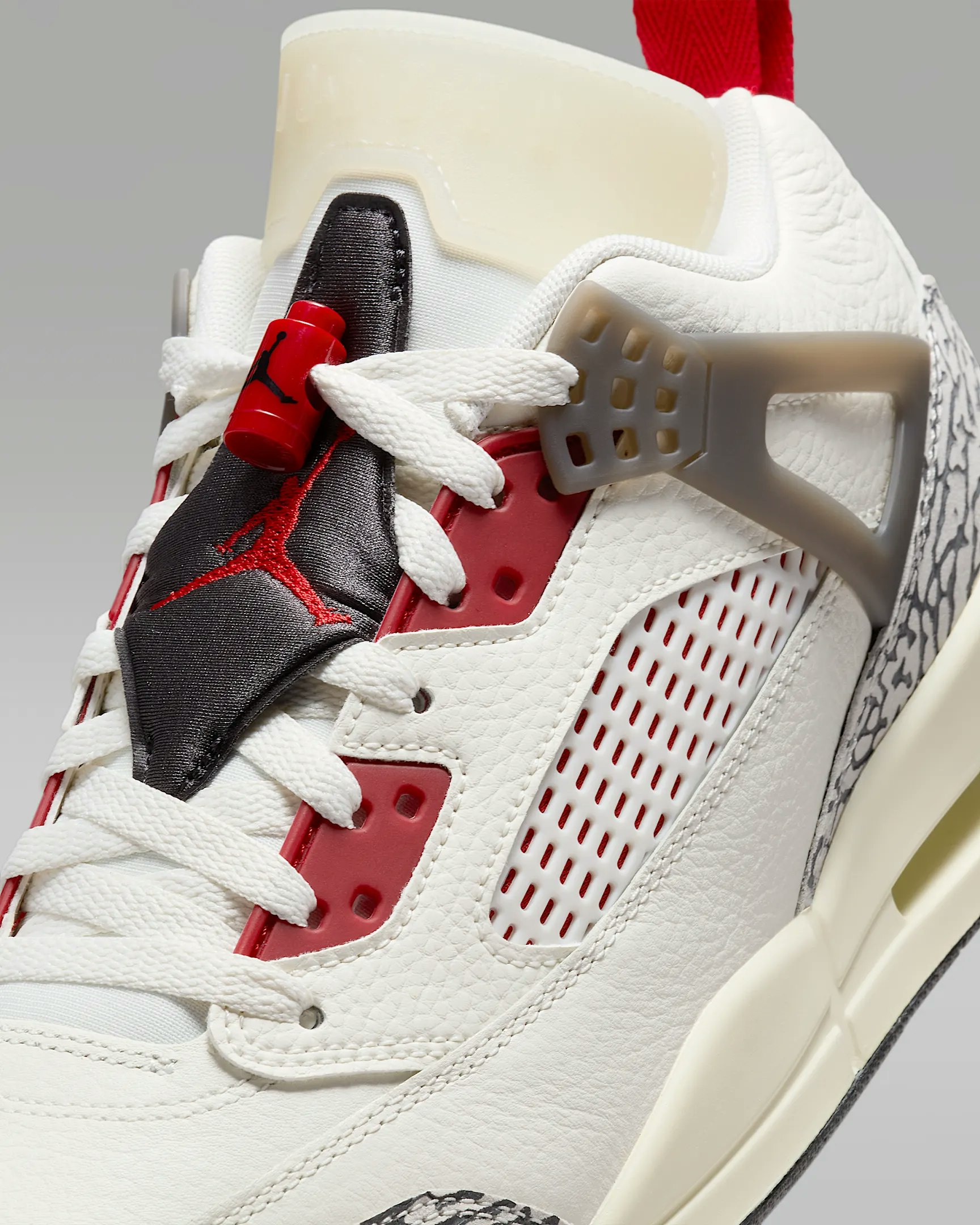 Jordan Spizike Low "Sail"