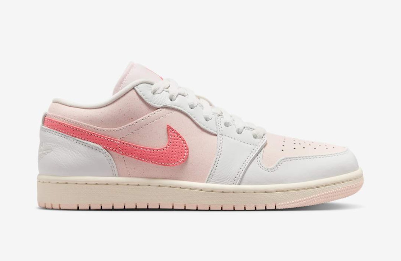 Air Jordan 1 Low "Strawberry Milkshake"